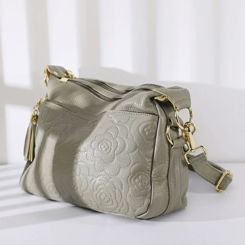 

Fashionable luxurious printed women's underarm shoulder bag is a portable solid color large bag made of high-quality cowhide