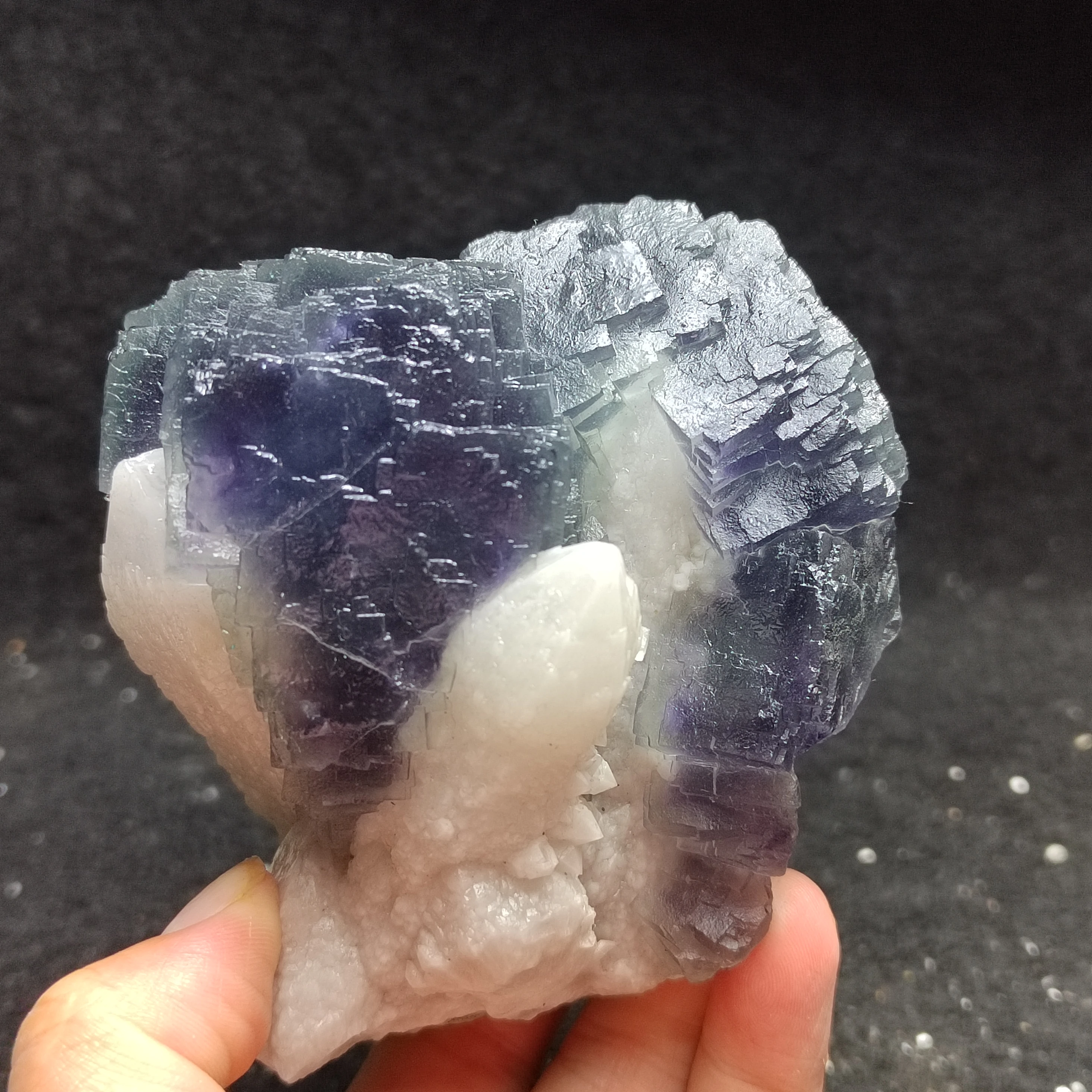 727.6gRare purple blue ladder fluorite and crystal columnar paragenetic mineral specimen quartz gem stone furniture decoration