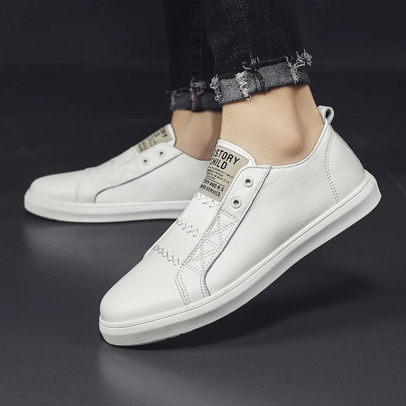 

Повседневная мужская обувь. Удобная повседневная мода в минималистском стиле. Черные туфли для отдыха на улице и прогулок. Модные туфли. Новинка, хит продаж.