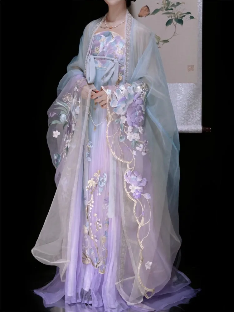 

Han Yi style blue-purple embroidered flower fairy suit dress