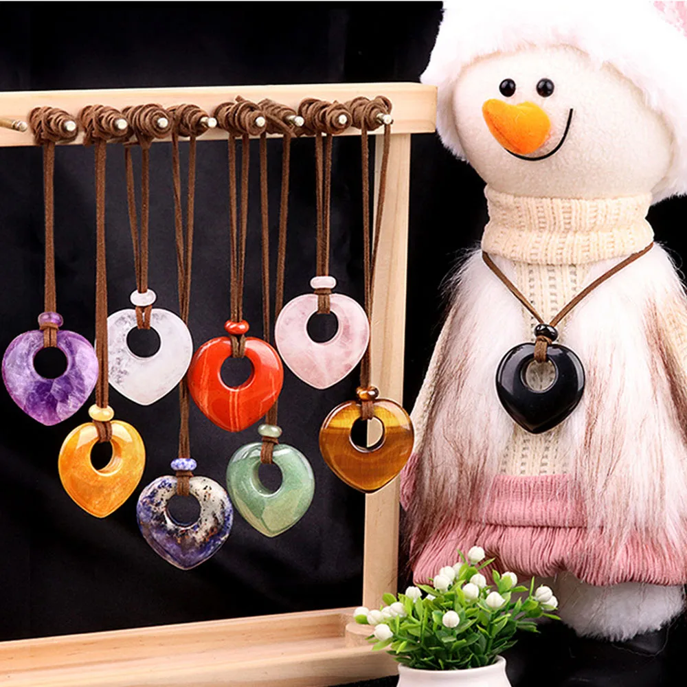 Natural Stone Amethyst Openwork Heart Necklace for Women Rose Quartz Tiger Eye Stone Pendant Heart Shaped Sweater Chain Jewelry
