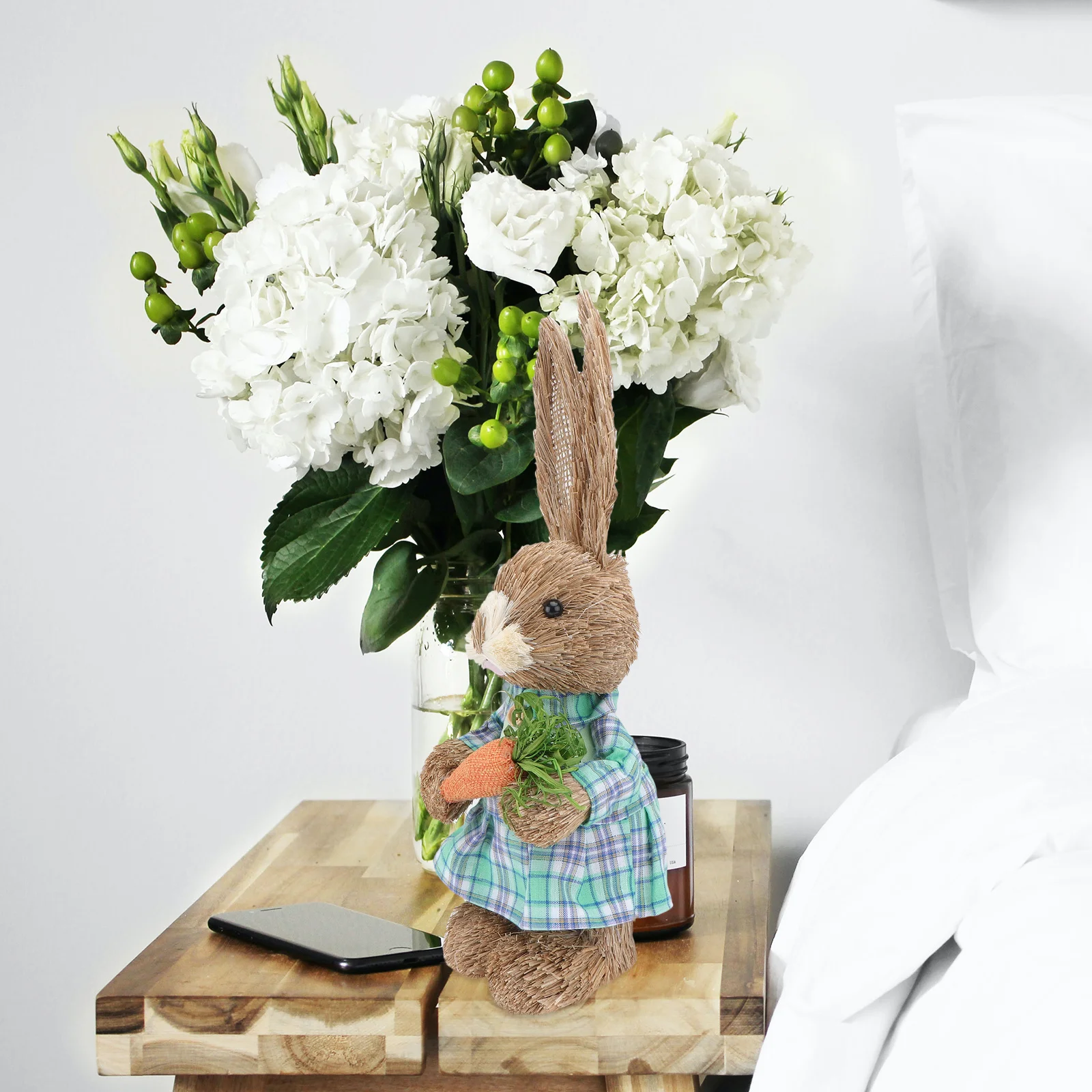 

1Pcs Unique Easter Rabbit Adornment Fine Workmanship Bunny Sculpture for Mall Shop Home Decoration Rabbit Ornament