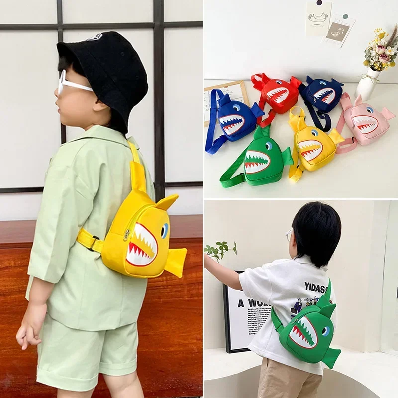 Sac à bandoulière à imprimé requin de dessin animé pour enfants, sac à main à fermeture éclair, sacs de poitrine, cartable à la mode, initié à la tendance, mignon