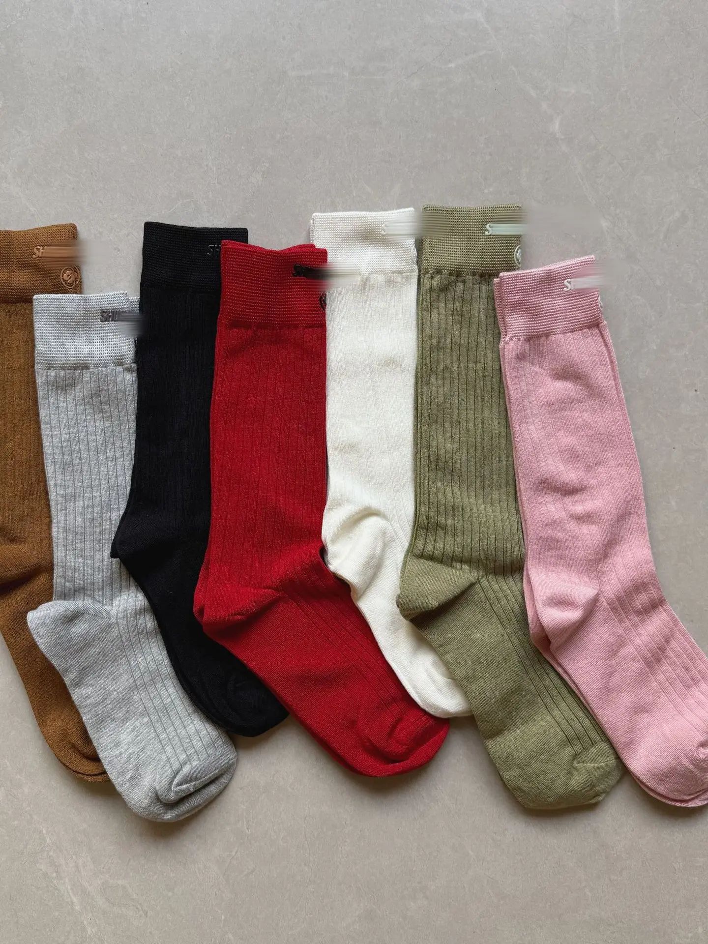 

Soft Label Silk Threaded Thin Mid-Calf Socks Women's Moisture Wicking Comfortable Spring Autumn Winter Season All Day Wear