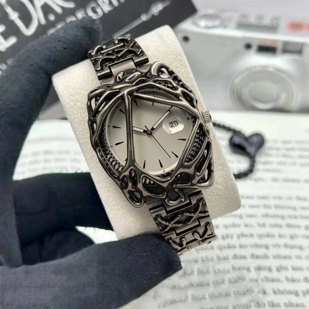 2025 Retro correa negra antigua industria de alabastro reloj de cuarzo hombres Y2K Demon Claw alta calidad Unisex único creativo reloj AAA