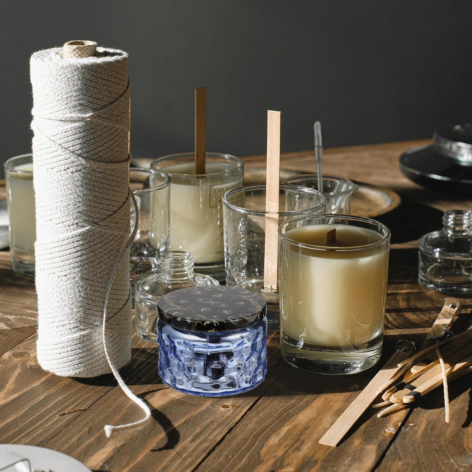 

1Set DIY Glass Cup Embossment Container with Lid for Handmade Scented Candles Bedroom Office Decorative Aromatherapy