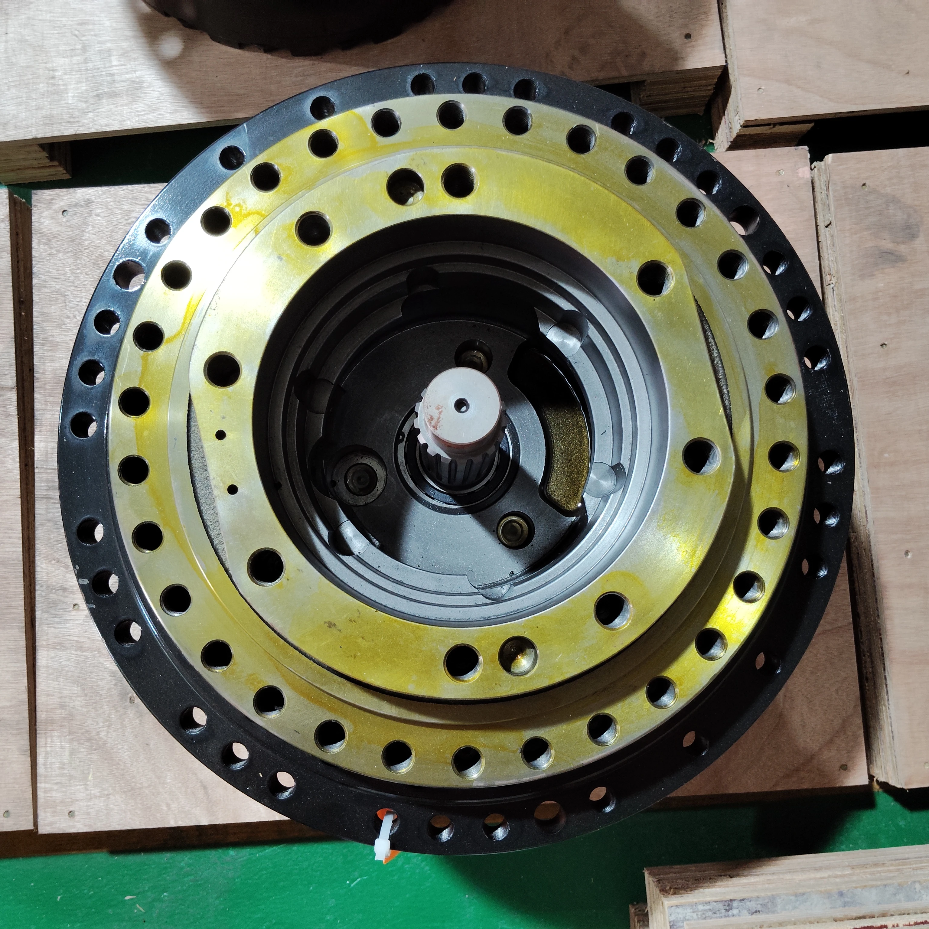 Excavator Final Drive R220-9 Travel Motor R225-9 R210-7 R215 Driving Motor Gear Box Travel Gear Box