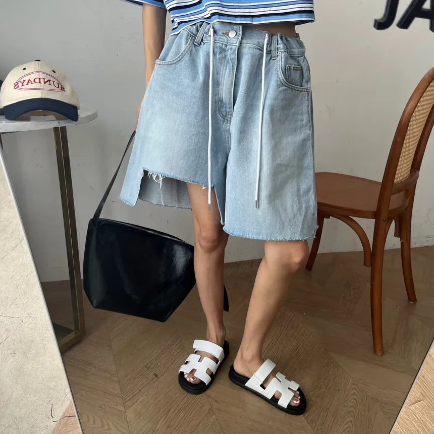 

Casual High Waist Drawstring Design Sensation Straight Leg Short Jeans Summer New Fashion All-Match High Waist Frayed