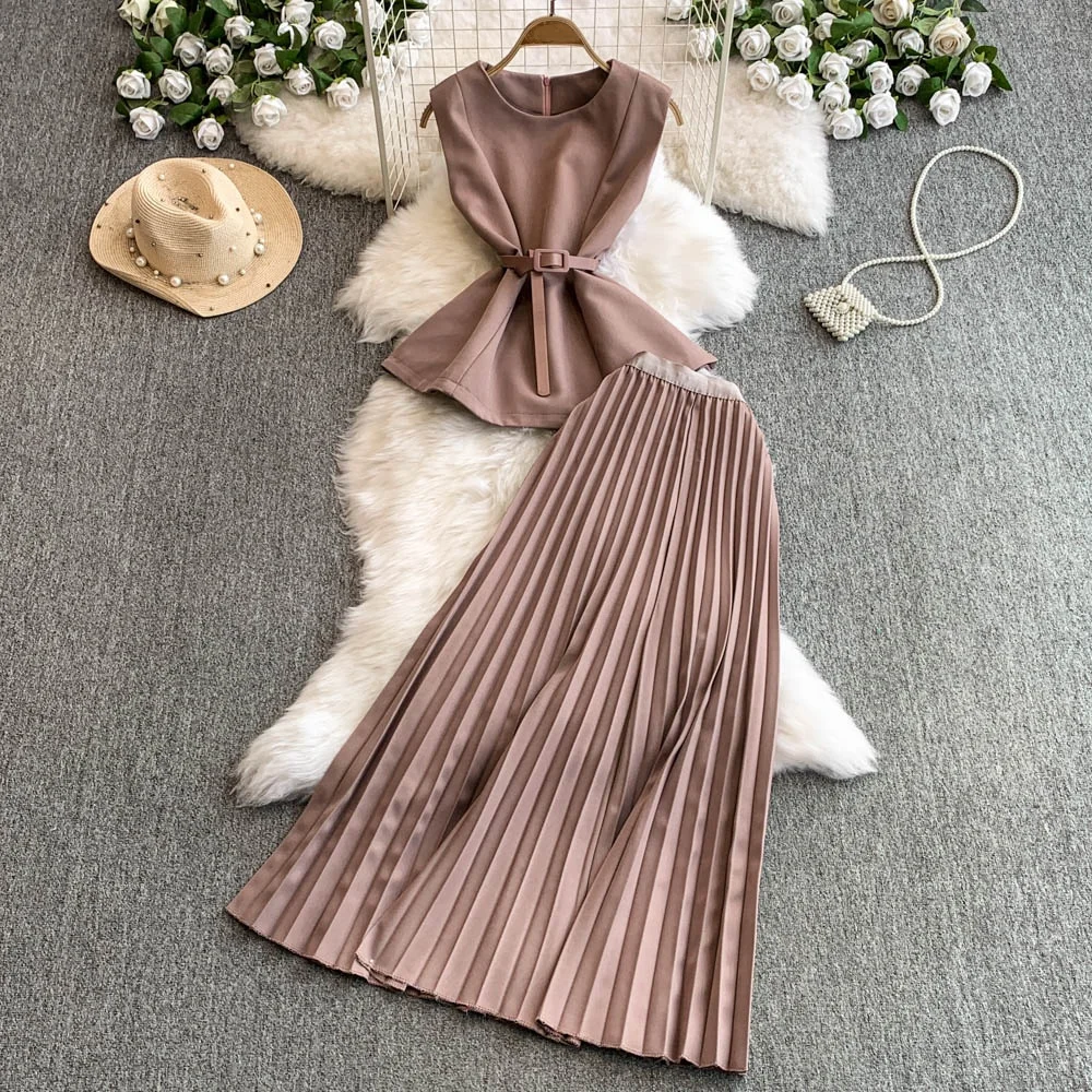 

Clothland Women Stylish Blouse Skirt Suit Belt Sleeveless Shirt Elastic Waist Pleated Skirts Office Wear Two Piece Set TA600