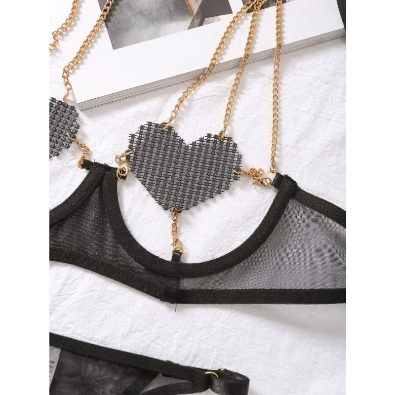 CHUANGERM INS New Hot Sale Three-Point Hollow Splicing Heart-Shaped Chest Stickers Metal Chain Erotic Sexy Lingerie Set Onlyfans