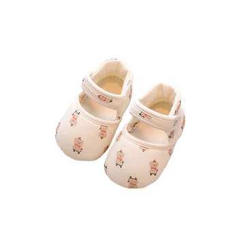 Adorables botines Unisex para bebé, suela suave, zapatos de cuna para recién nacido, zapatillas infantiles de lana cálidas, calcetines antideslizantes para niños pequeños