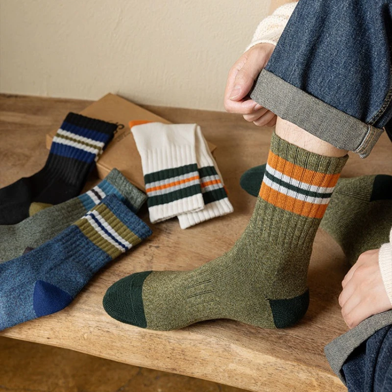 

5 pairs of men's autumn and winter foot velvet mid tube men's socks trendy sports men's winter thick warm socks