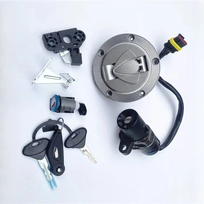 

1set For Benelli BJ500-6A/BJ502C Ignition Switch Gas Cap Seat Lock Key