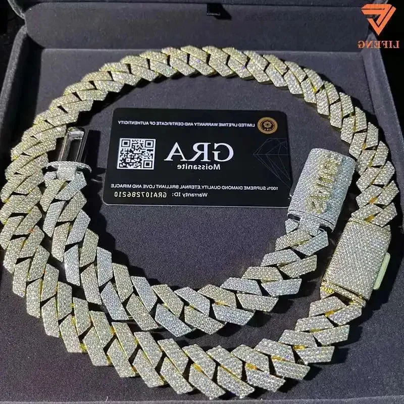 

Two Tone Iced Out Moissanite Cuban Link Chain for Men 20mm Custom Name Clasp 925 Sterling Silver Cuban Chain Hip Hop Necklace
