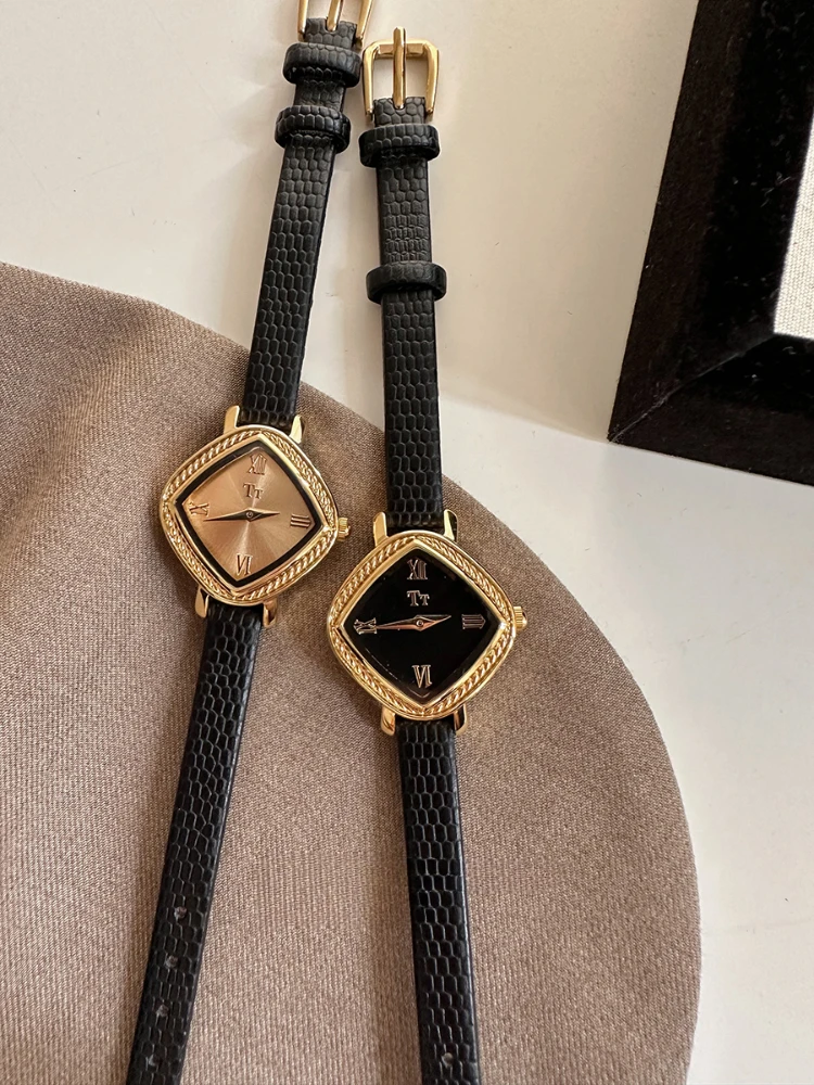 Fashion Simplicity belt Watch for Women Lady girl student Chain watch strap Women's watch