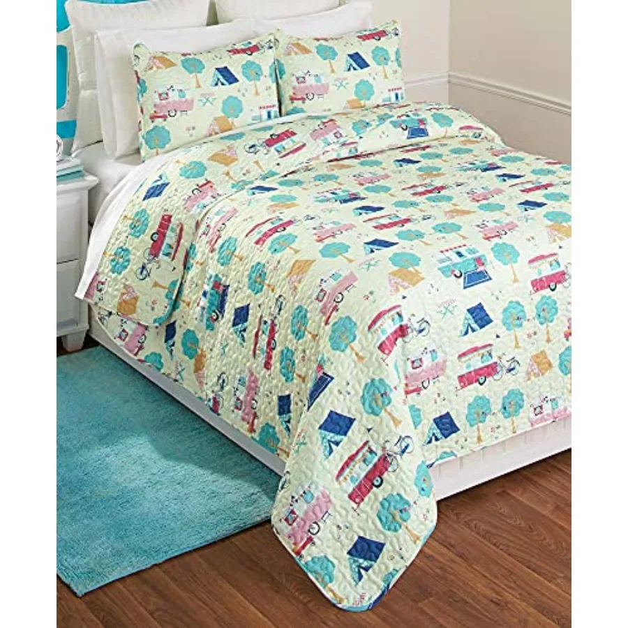 

Retro Happy Glamping Lifestyle Bedding Quilt Set