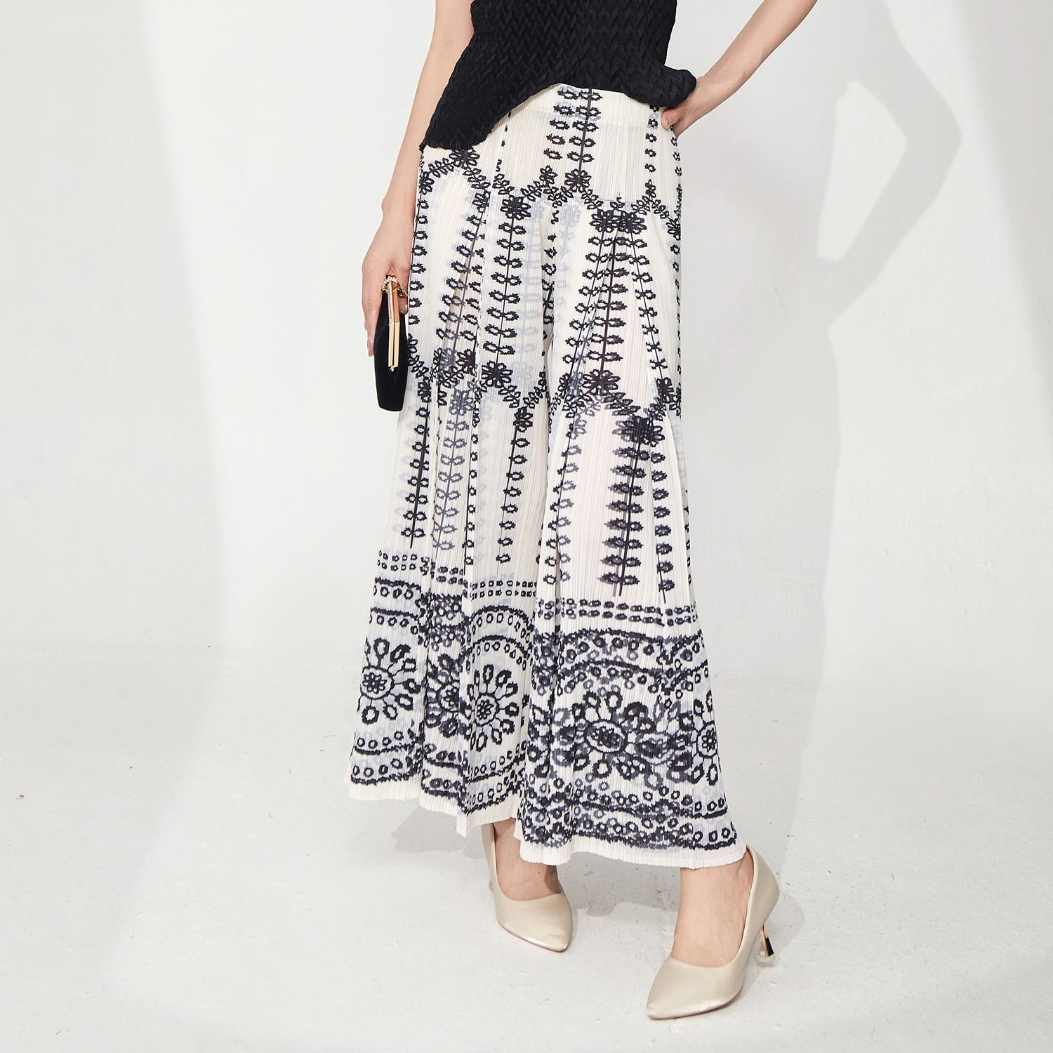 Women's 2025 Summer New Miyake Casual Pants Loose Plus Size Drape Pants Skirt Fashionable Wide Leg Pants