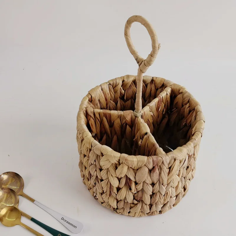 Storage Basket Water Hyacinth Grass Hand-woven Round Knife and Fork Basket Portable Small Flower Basket Storage Basket Organizer