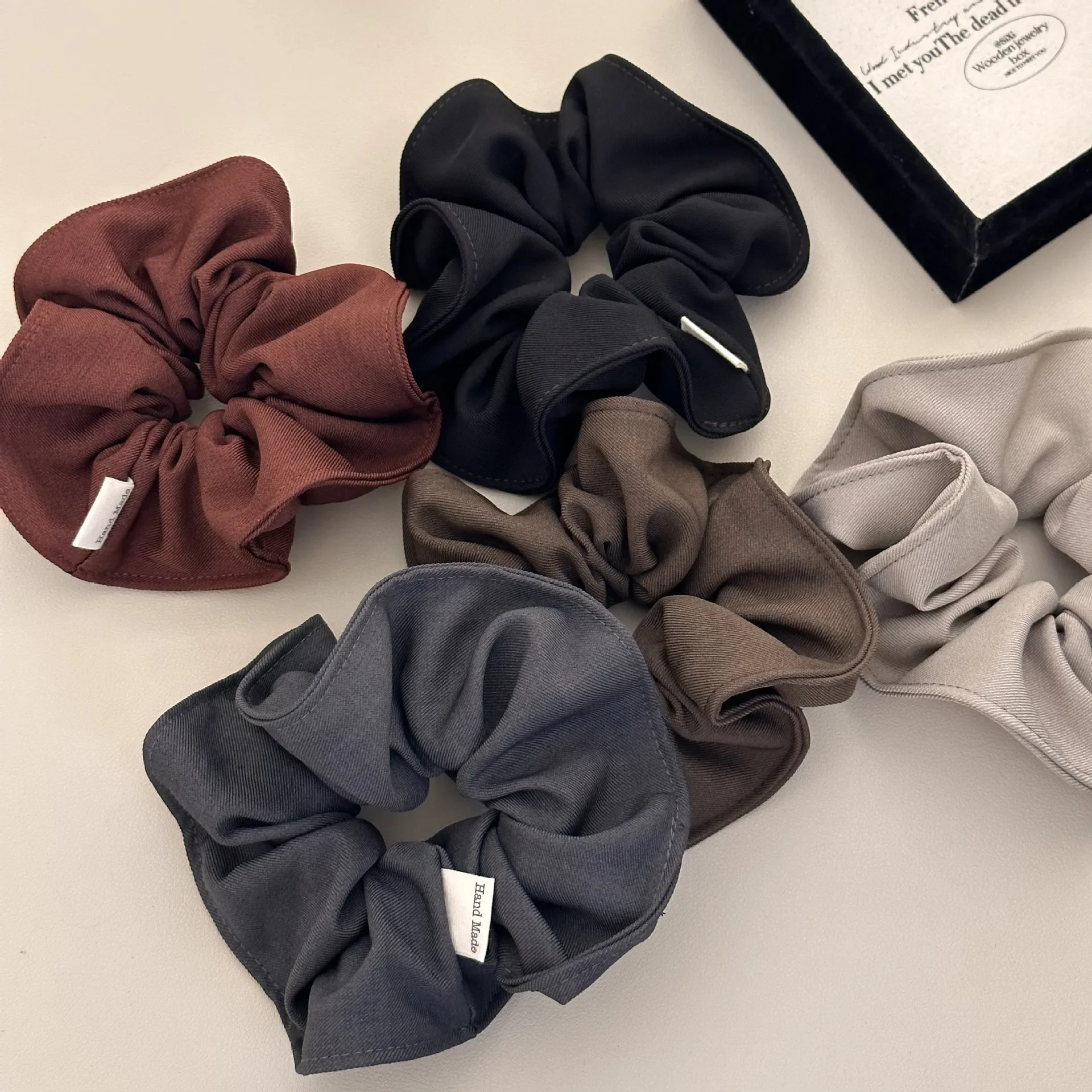 Large hair accessories for girls women band scrunchie ties elastic rubber korean big vintage fascinators elegant popular fashion