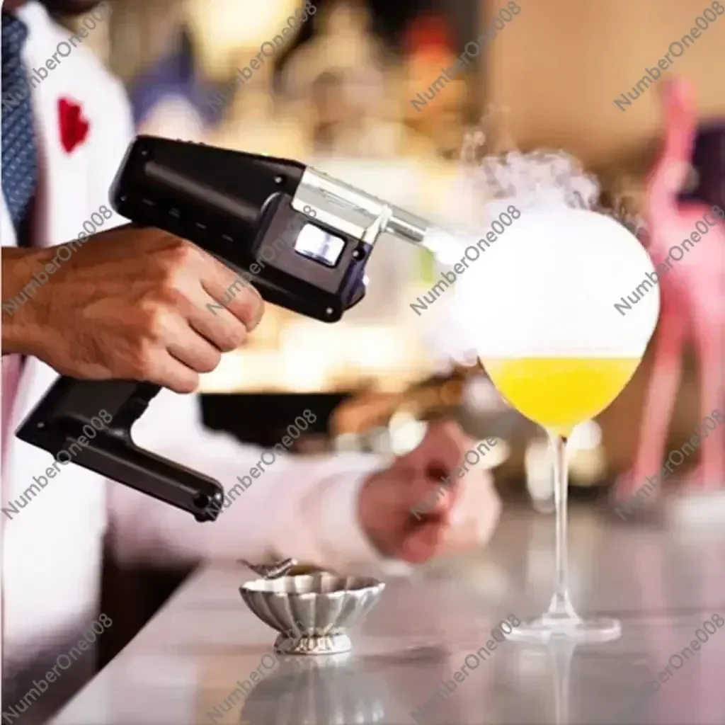 Cocktail Smoke Gun, Vapour Blaster Cocktail Bubble Smoke Gun with 5-Flavour Aroma Liquid and Edible Bubble for Food and Drink