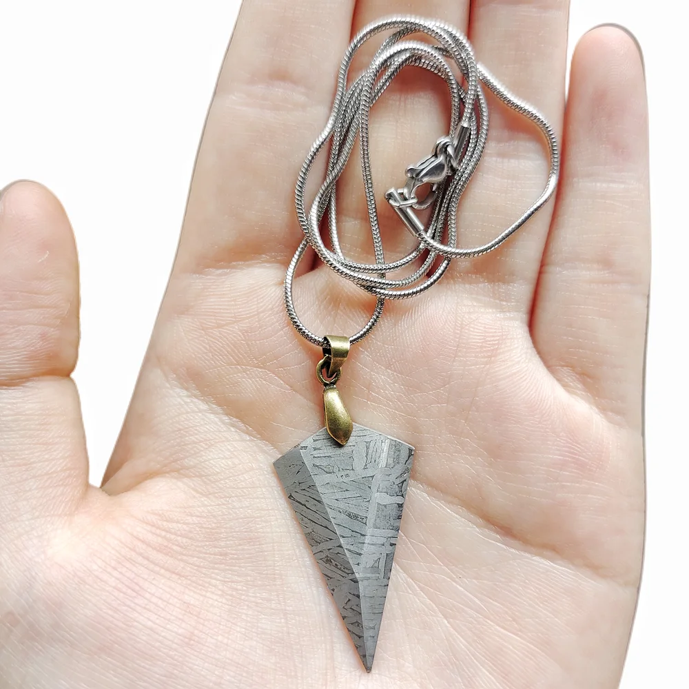 Muonionalusta Iron Meteorite Necklace Meteorite Specimen Collection Natural Iron Meteorite Material Pendant