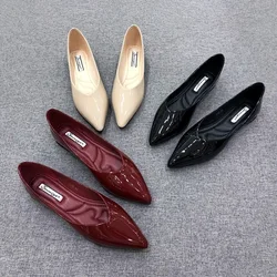 Fashion Single Shoes Pointed Women Flats Soft Soles Versatile Loafers Shallow Mouth Large Size 44 45 Luxury Womens Shoes Zapatos