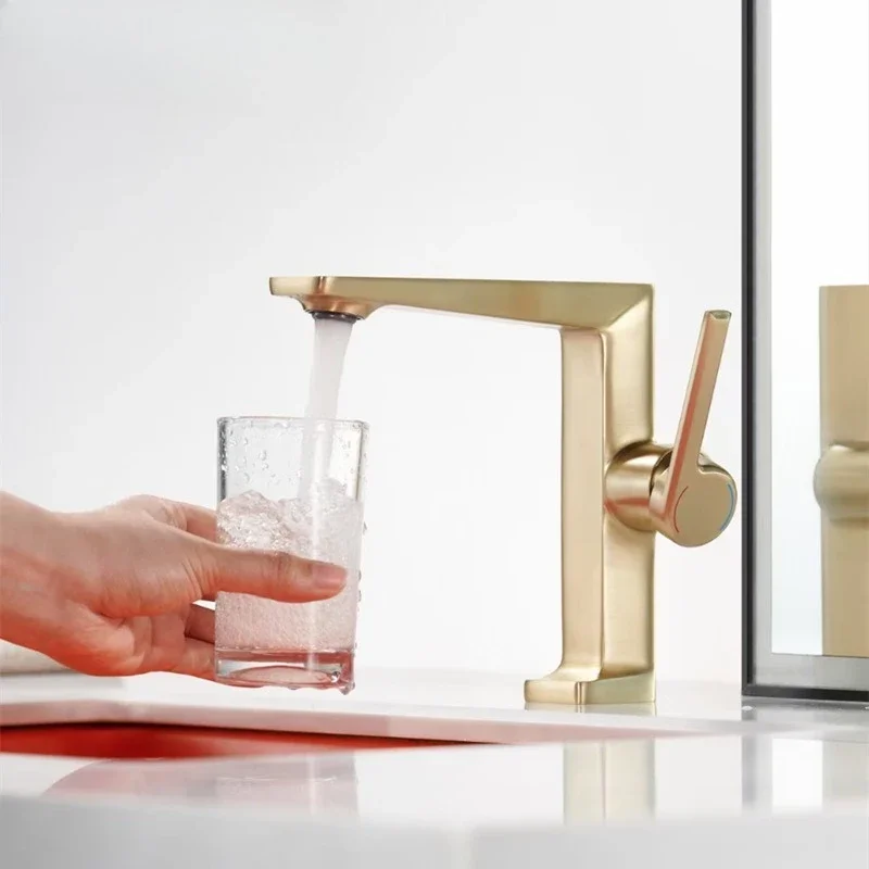 Solid Brass Basin Sink Faucet Bathroom Hot & Cold Wash Basin Sink Faucet Gold Faucet