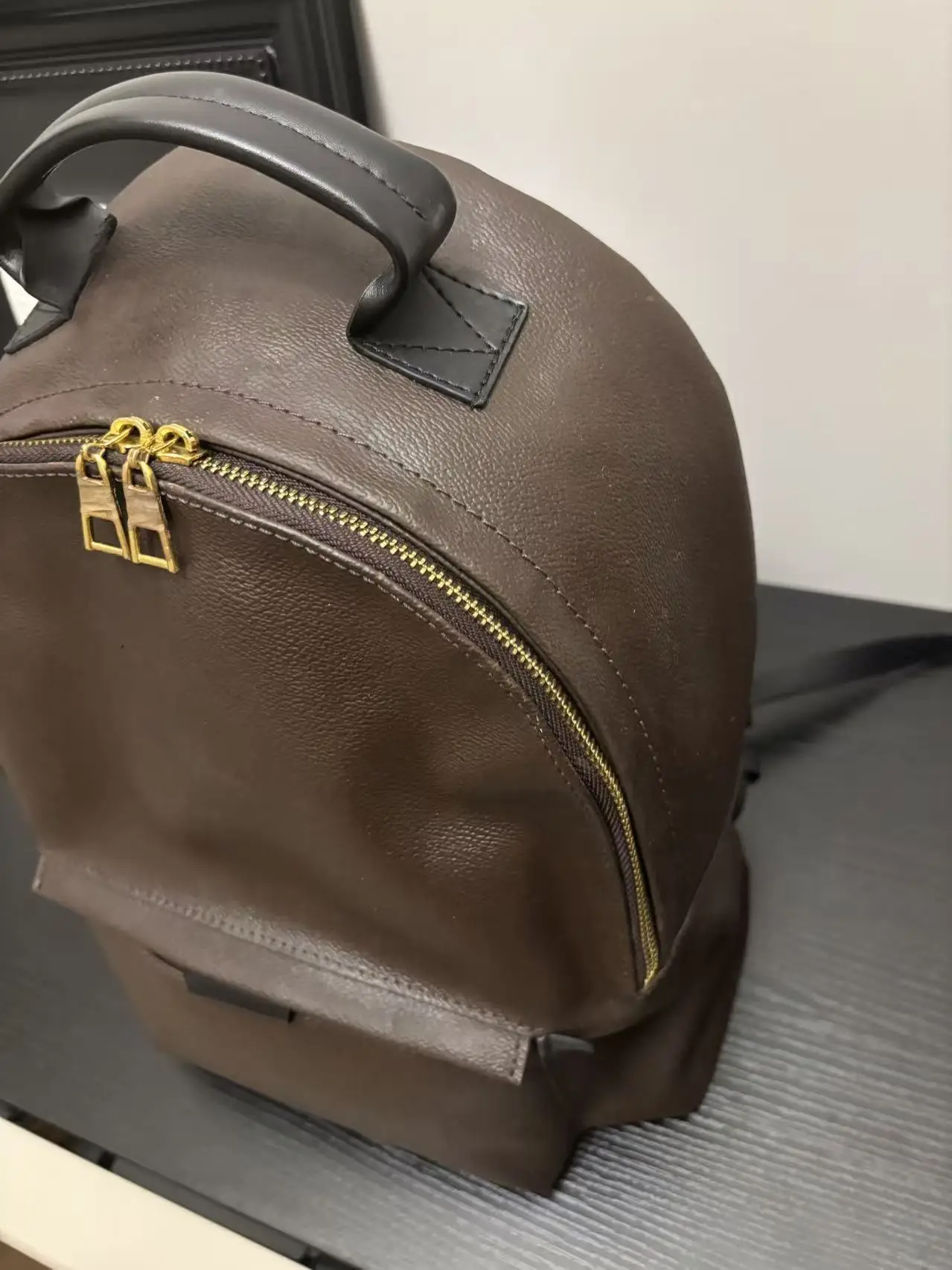 2025 حقيبة ظهر فاخرة للسفر مع الشعار الأصلي متعددة الوظائف للنساء والرجال حقيبة كمبيوتر محمول كبيرة مصمم أزياء حقائب ظهر مدرسية #4