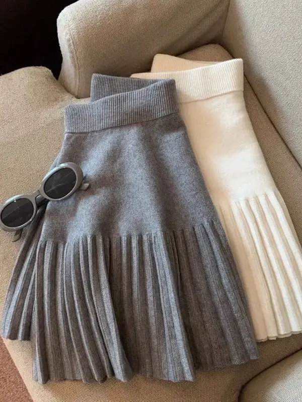 Chic Korean Style Sweet High Waist  Skirt Women's Early Autumn 2026 New with Long Boots Lengthening Legs Pleated Skirt
