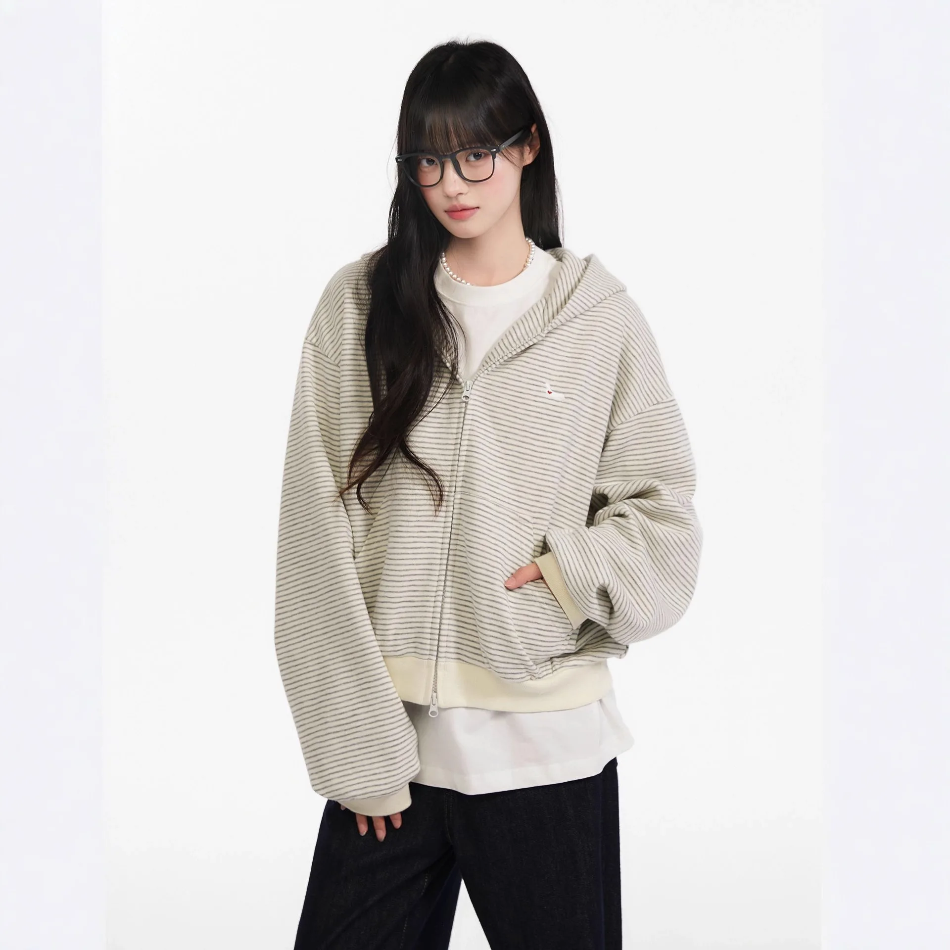 المرأة Hoodies2025 الخريف الشتاء زهرة طباعة الصوف مقنعين البلوز الدافئة غامض أنيق المخملية الخريف بلوفر شتوي