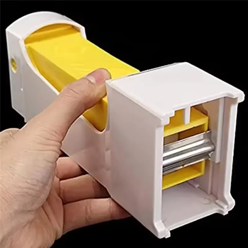 

A38Q-Portable Cheese Slicer Squeeze Dispenser Automatic Cheese Cutter Tool Handheld Butter Slice Tool