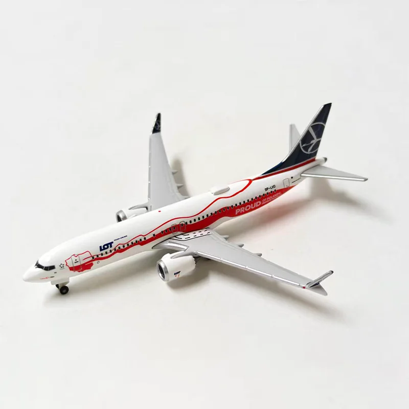 Herpa Diecast Alloy 1:500 Scale B-737 MAX 8 536790 Airplane Model For Display Collections