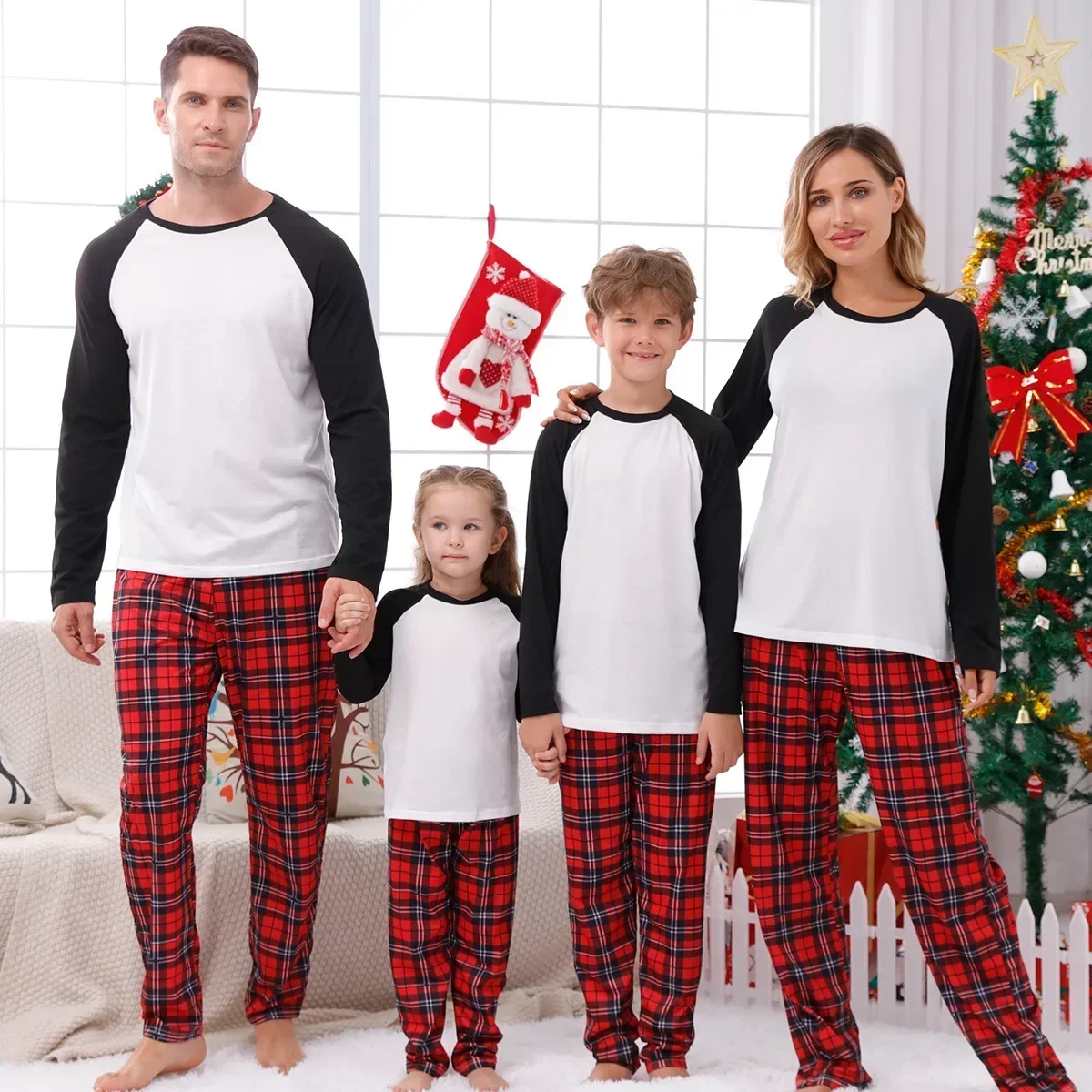 2024 neue weihnacht liche passende Outfits für Familien/Paare vorne leere Pyjamas Set Eltern-Kind Nachtwäsche weiche Pyjamas Familien-Look