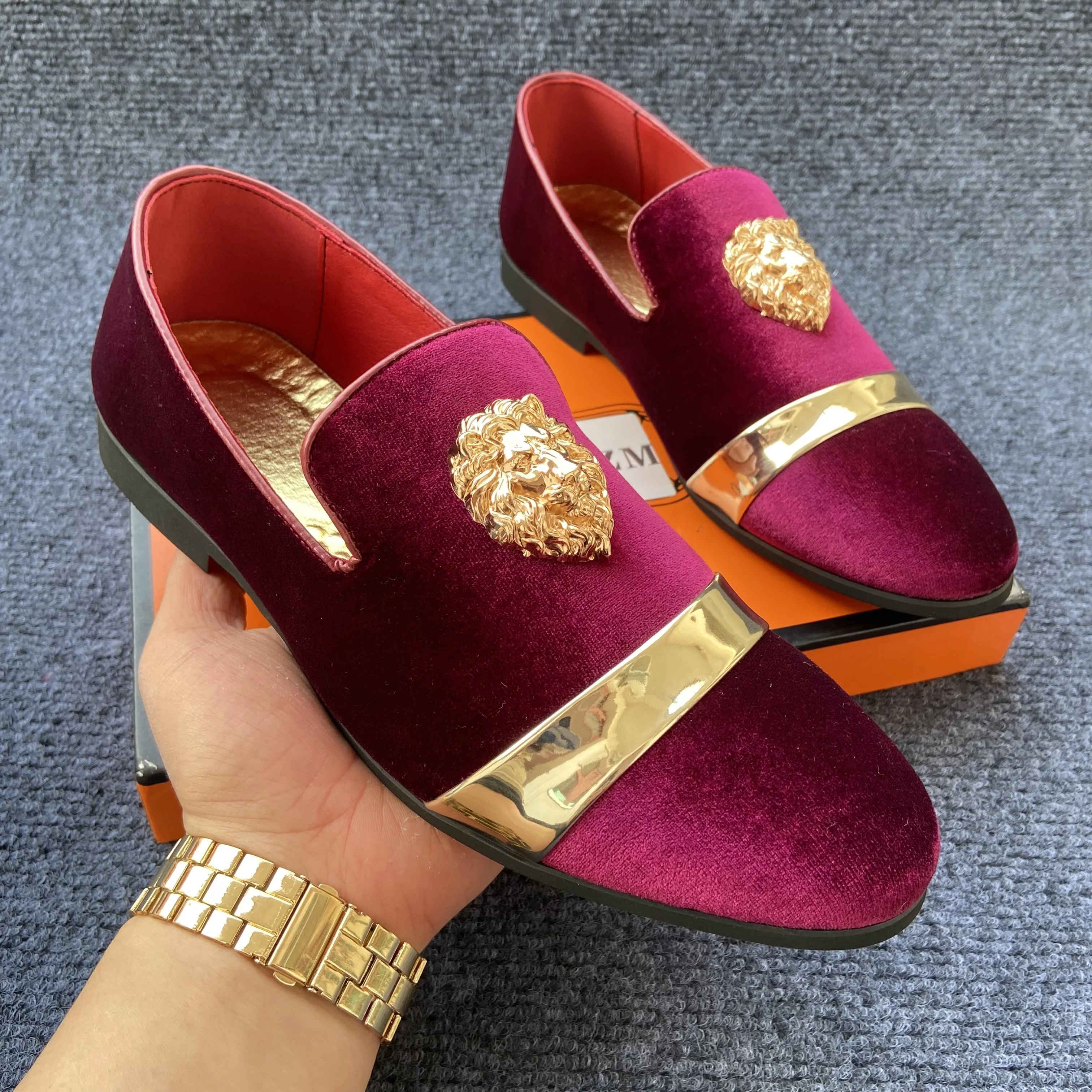 

Мужские лоферы, повседневная деловая обувь, мужская осенняя дышащая модная бархатная обувь ручной работы для мужчин, черные мужские вечерние туфли для банкета и вождения