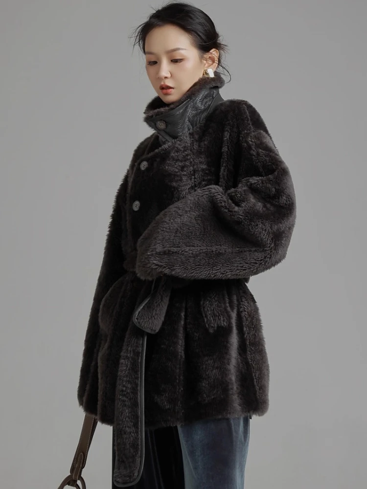 เสื้อโค้ทขนแกะเมอริโนแท้สุดหรูสำหรับผู้หญิง สไตล์วินเทจเรียบง่าย กระดุมสองแถว สำหรับฤดูหนาว พร้อมเข็มขัด