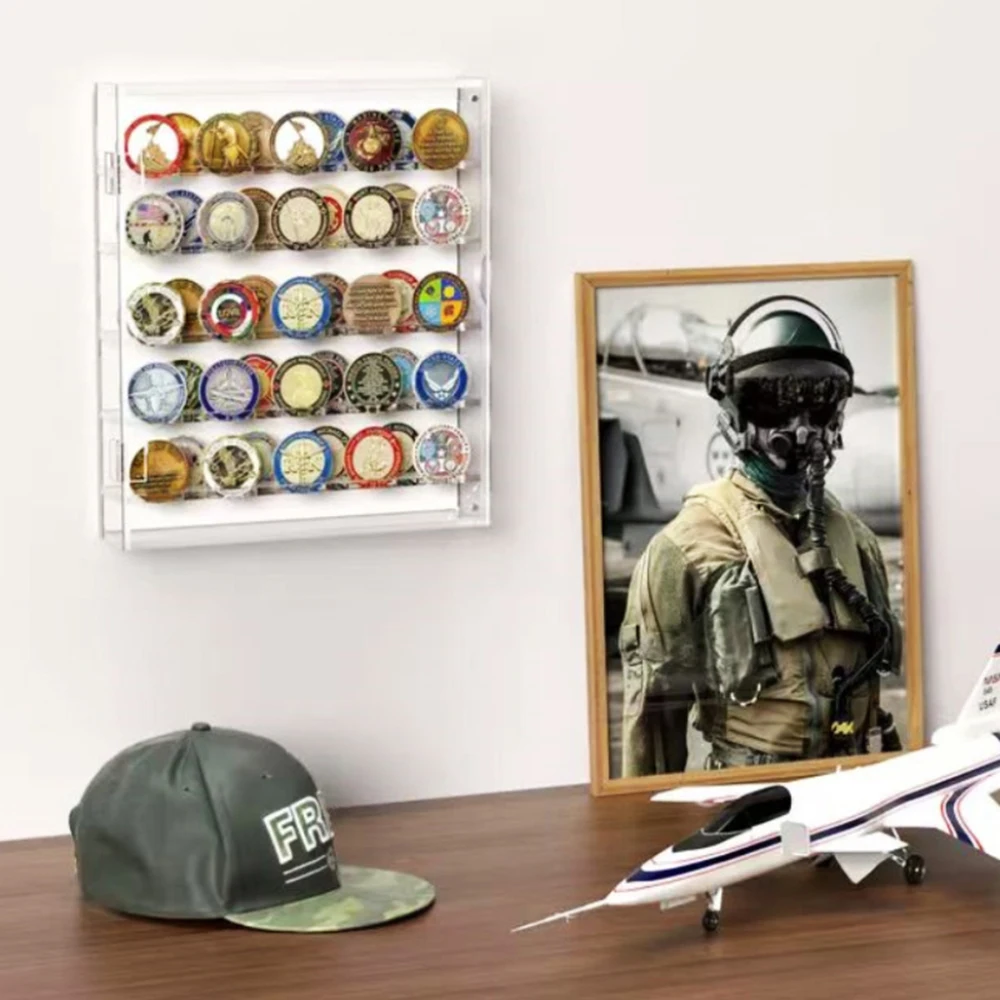 Vitrina Para Medallas Y Monedas De Desafío – Caja De Exhibición Con Cerradura, Estantes Extraíbles Y Protección UV Para 45 Piezas