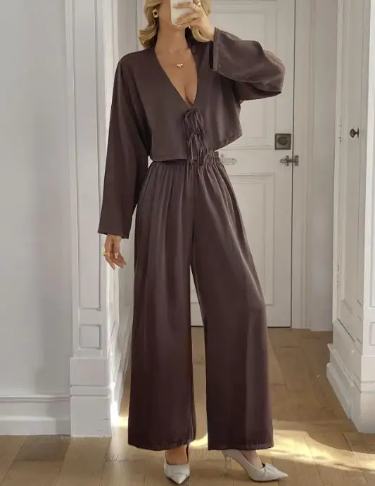 

Women's Vacation 2-Piece Set, Long Sleeved T-Shirt, Long Pants, Autumn and Winter Clothing