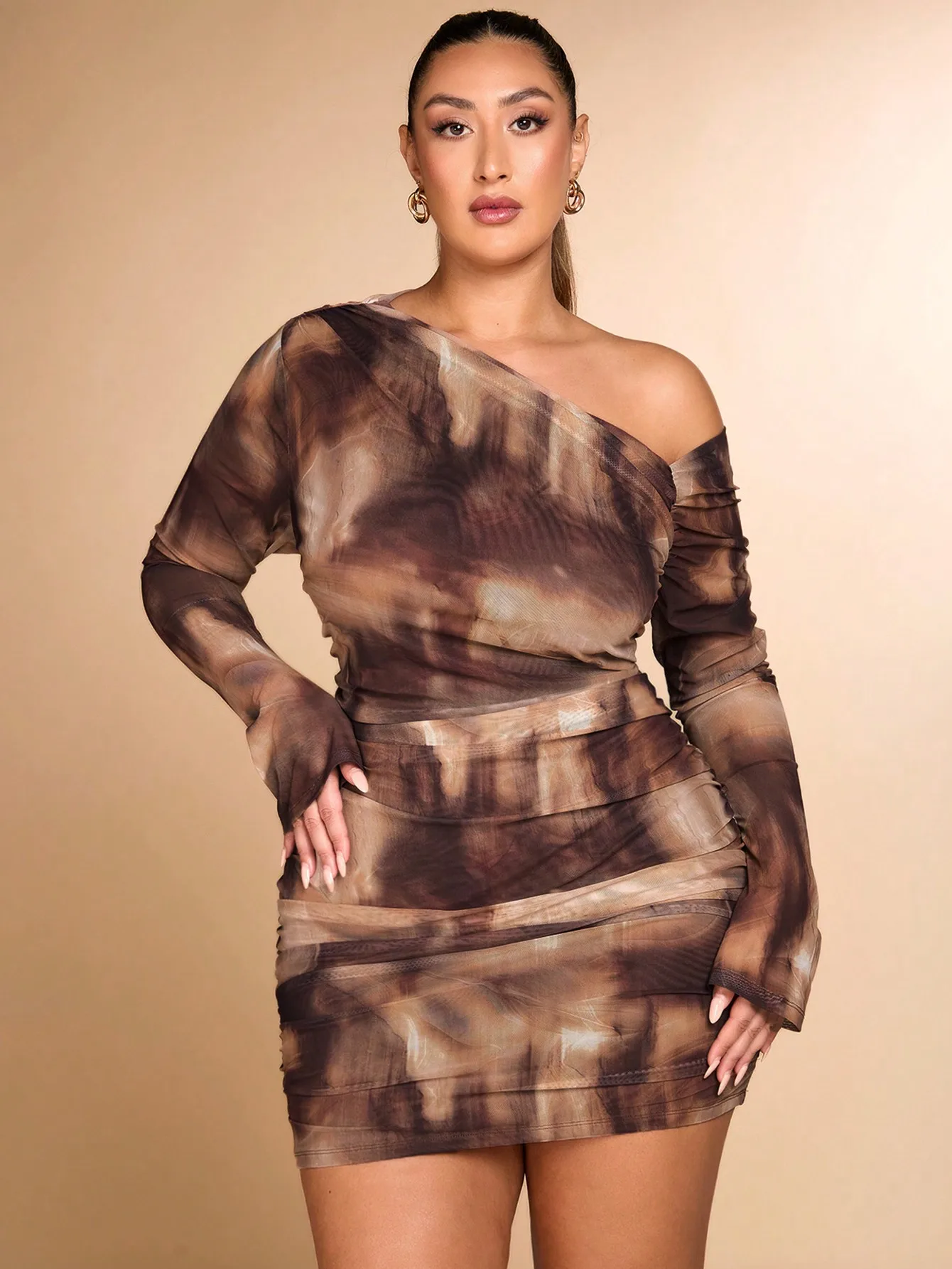 Robe moulante froncée en maille noire à manches longues et col asymétrique pour femmes, grande taille, Sexy et adaptée au décontracté,