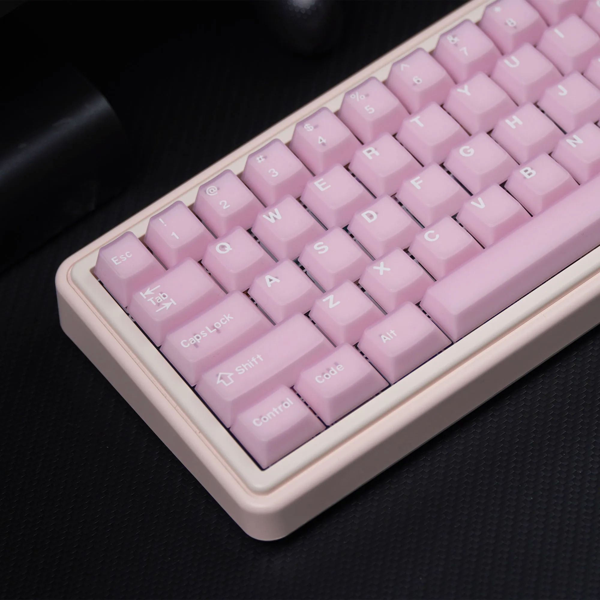 PBT two-color molded keycap original highly translucent peach blossom jade powder transparent complete set of mechanical keyboar