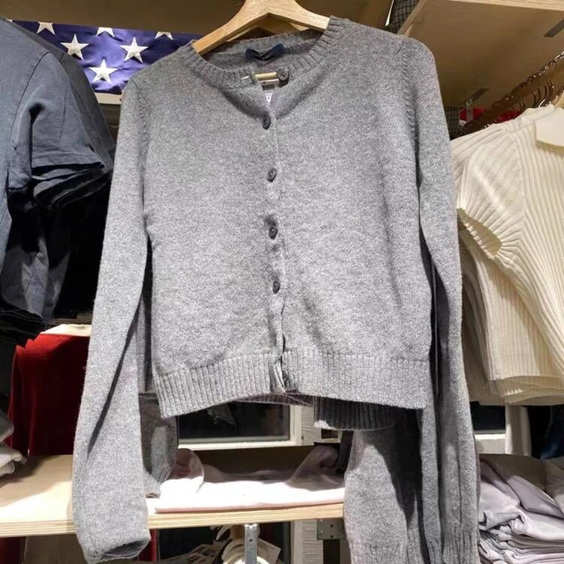 Variant: GRAY