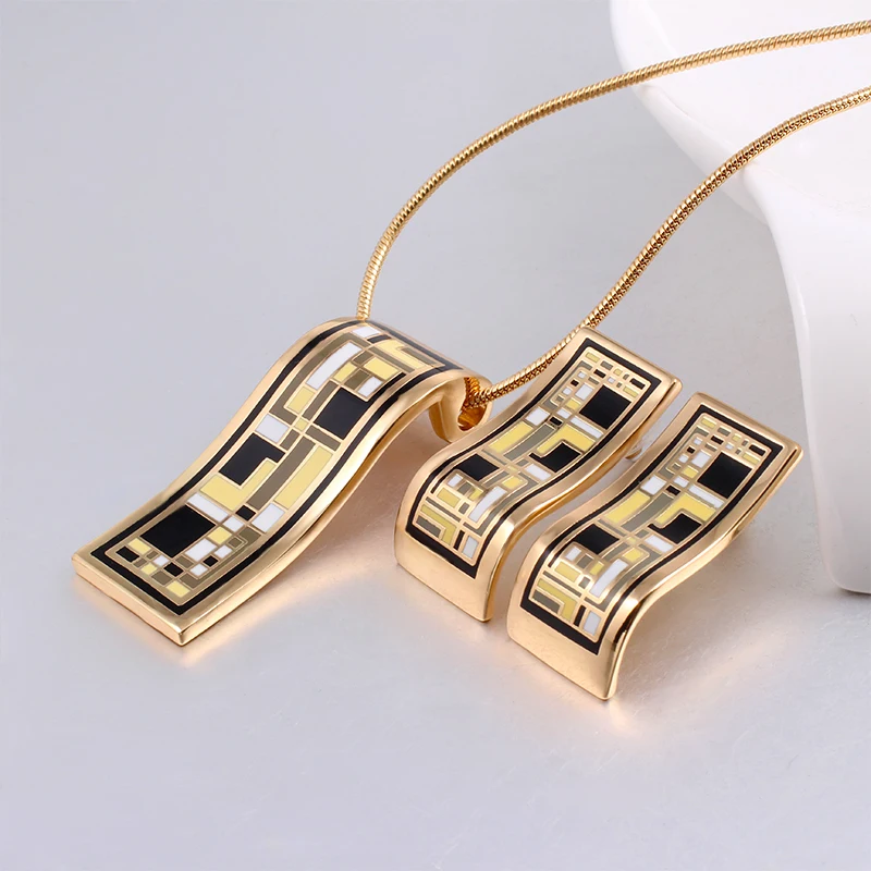 Color Culture New Arrival Dubai Gold Jewelry Sets for Women Red Elegant Classic Enamel Necklace Set  (Necklace, Earring)