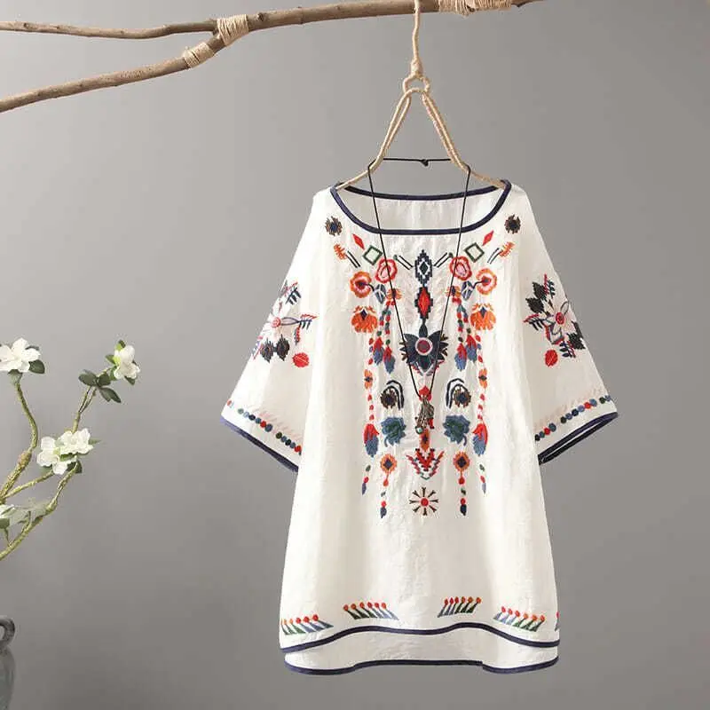 

Ethnic Style Cotton Linen Embroidered T-Shirt Plus Size Women Round Neck Short Sleeve Retro Hem Art Top