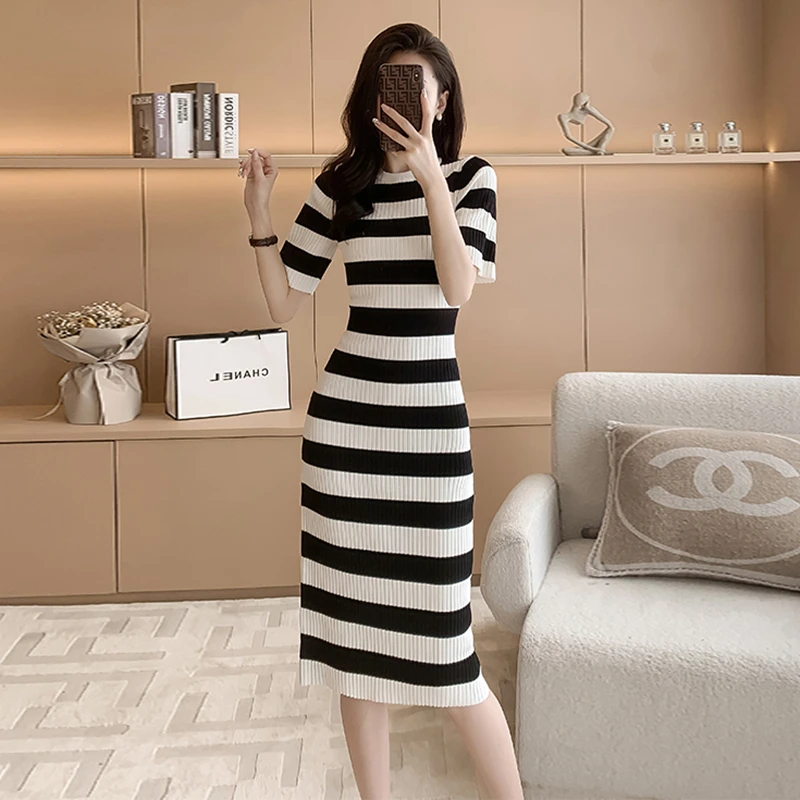 Black White Striped Knitted Dress Women Korean Summer Short Sleeve Comfortable Ice Silk Knitted Dress Elegant Midi T-Shirt Dress