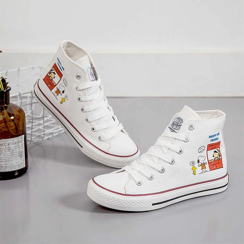 

Spring New Collection Snoopy High Top Canvas Shoes Classic Couple Style Cartoon Black and White Versatile Casual Board Shoes