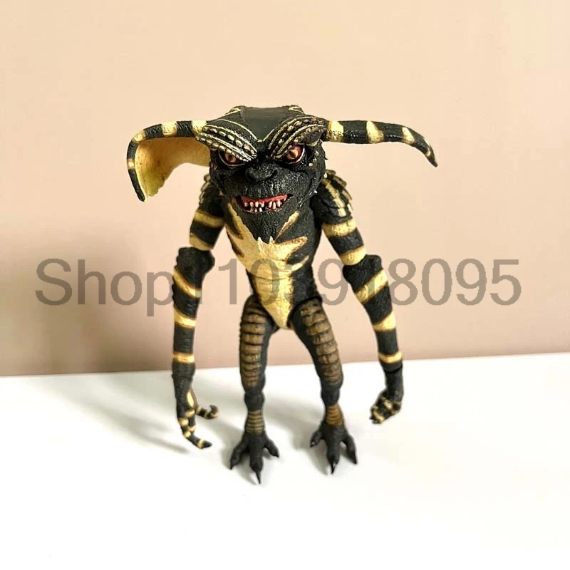 NECA Figure Action Figure Movie Gremlins Christmas Edition Gremlins Figures Model Toys Joint Movable Doll Collection Decor