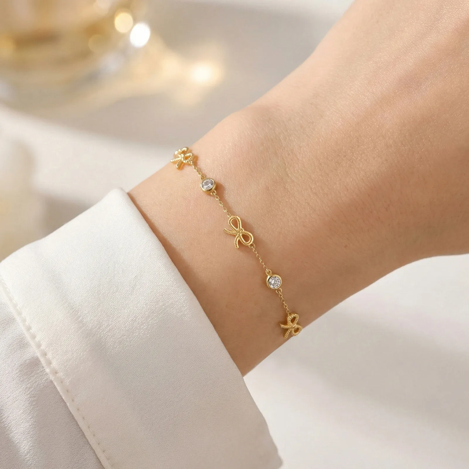 Round Zircon Bowknot Bracelet for Women,Gold Color Stainless Steel Bow Bracelets with CZ,Fashion Charm Jewelry Gifts