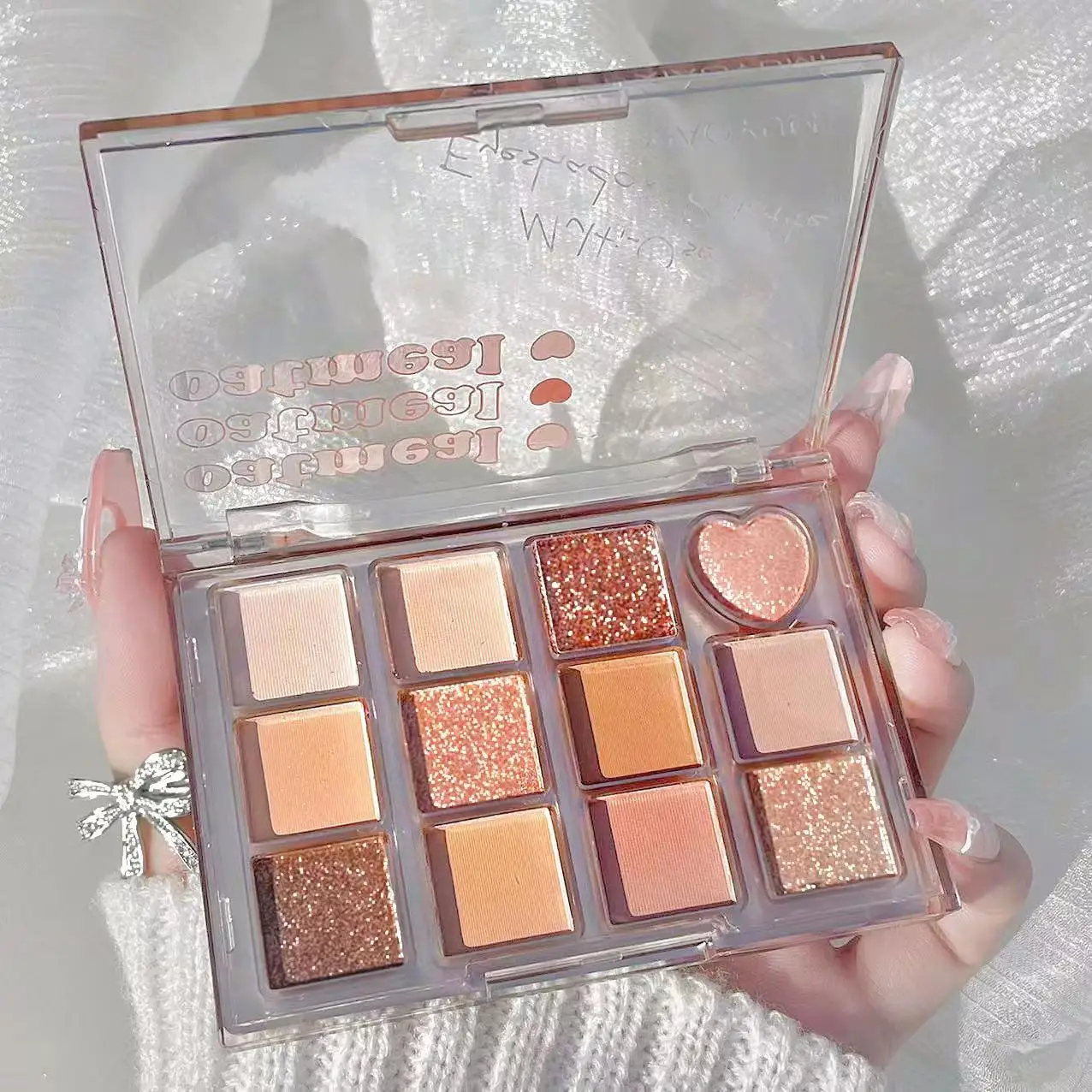 美しい12色のアイシャドウパレット、マットパール光沢のあるファイングリッター、ピュアディザイアミルクティー、素朴なスパンコール、ナチュラルエブリデイ