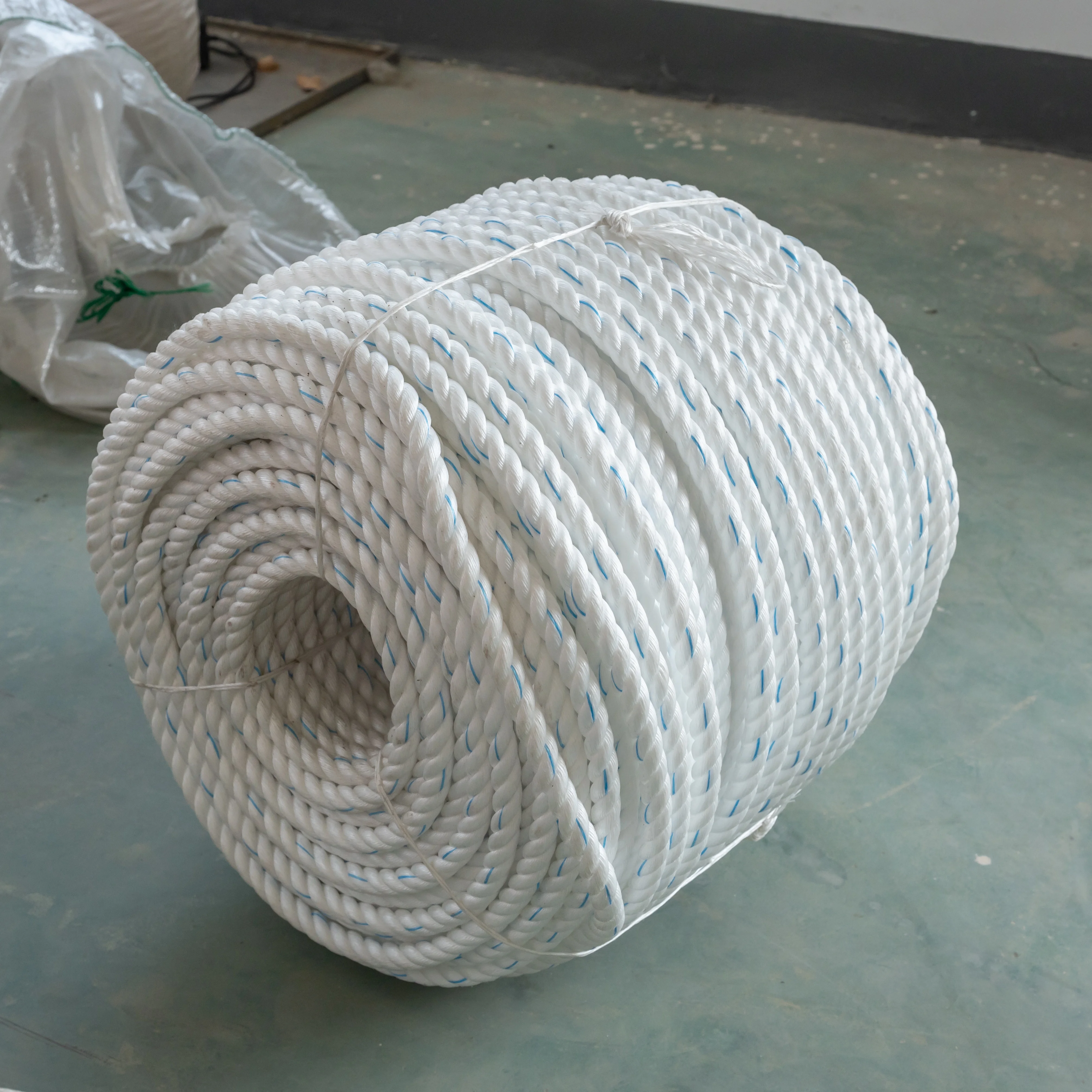 Good Abrasion Resistance Polypropylene Hawser PP Rope Diameter 40/48/56/64/72 mm for Marine Ships Yacht Boat Dock Mooring Towing