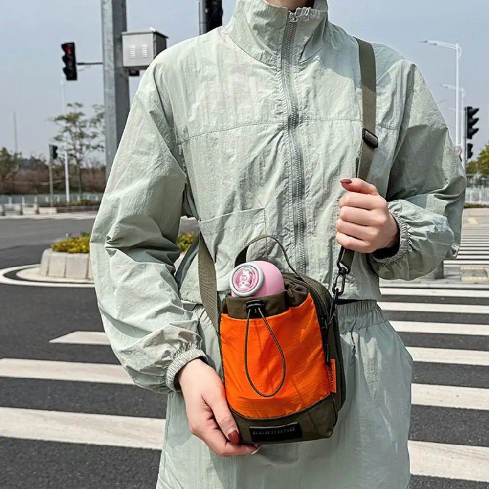 

Contrast Color Water Bottle Carrier Bag Shoulder Strap Front Pocket Water Bottle Holder Handle Waterproof