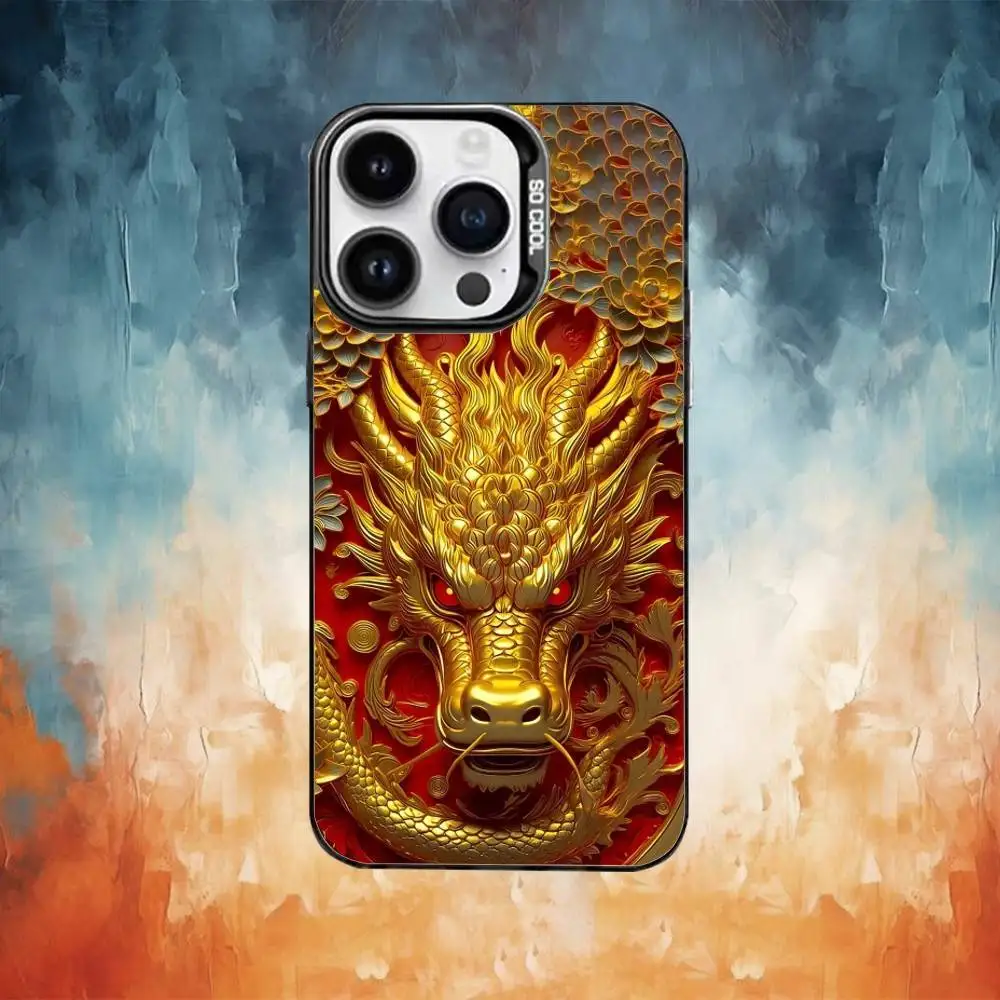 حافظة هاتف فاخرة منقوشة على شكل تنين لهاتف iPhone17,16,15,14,13,12,11 Plus، Pro Max غطاء مقاوم للصدمات من الحلوى السوداء غير اللامعة